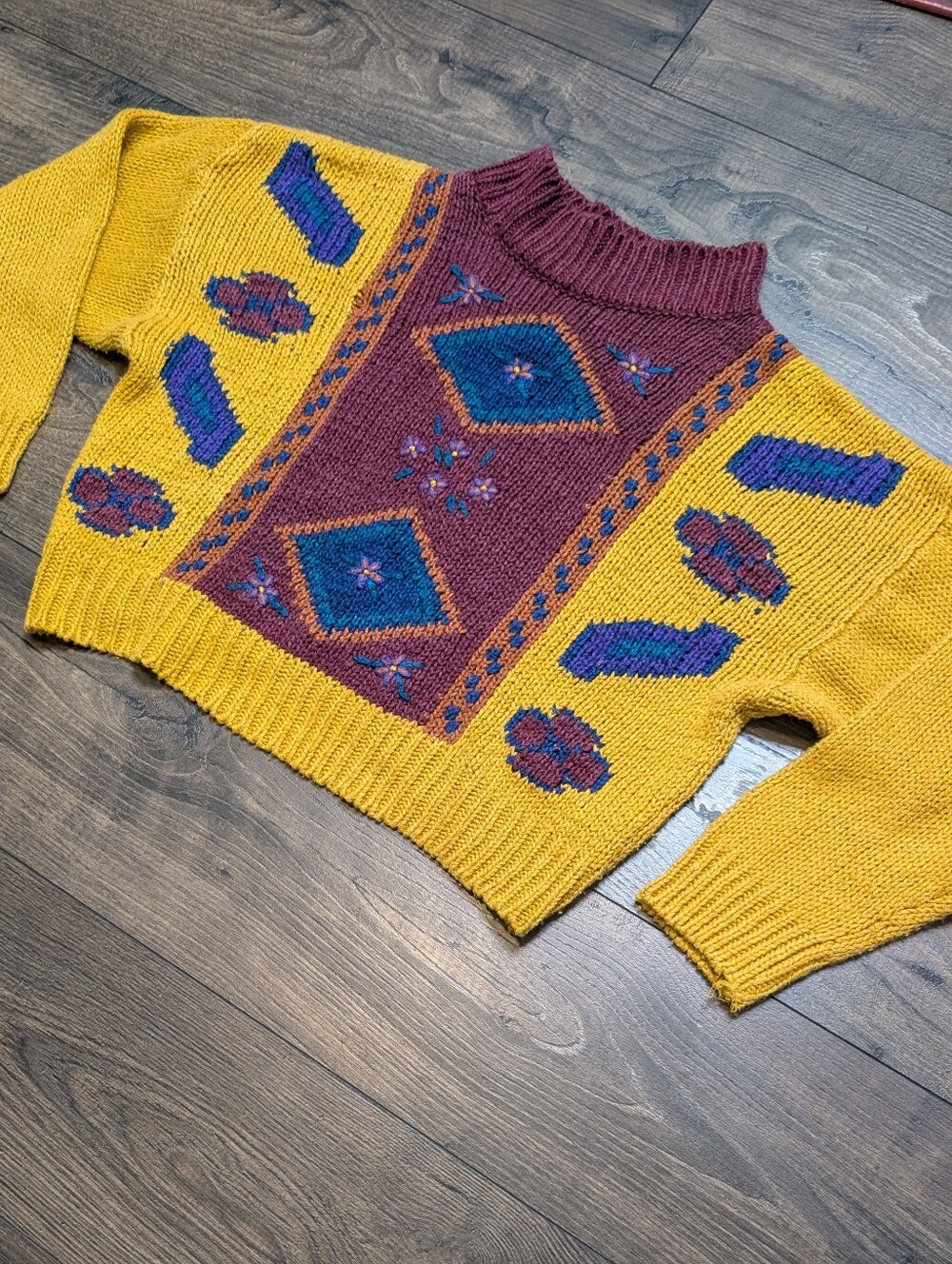 Mustard Yellow Patterned Women's Sweater Size Large See Measurements